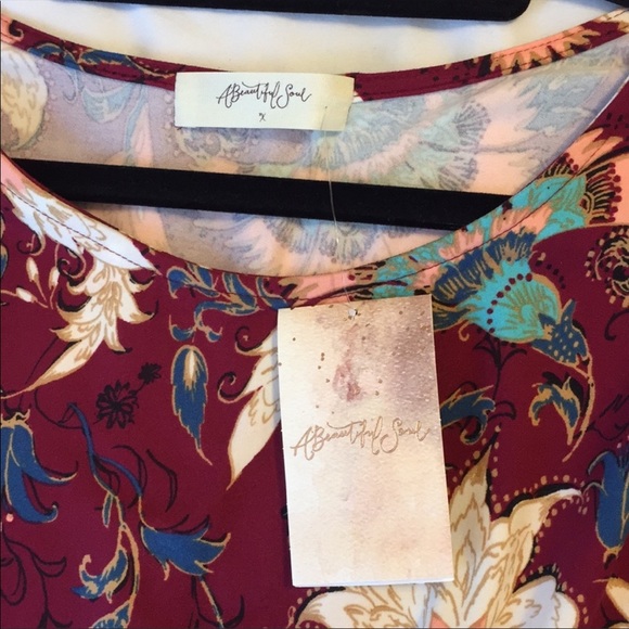 A Beautiful Soul Patterned dress size medium - Picture 5 of 7